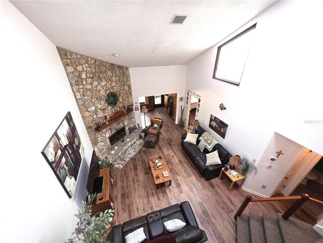 Building Photo - 804 Palm Harbor Ct