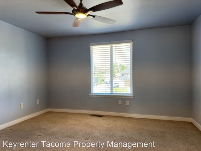 Building Photo - 4 br, 3 bath House - 319 E 96th St