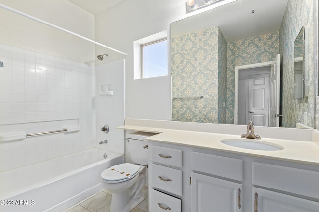 Building Photo - 11375 E Sahuaro Dr