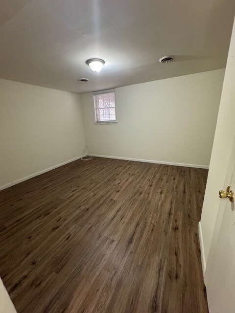 Building Photo - 329 Skyline Pl