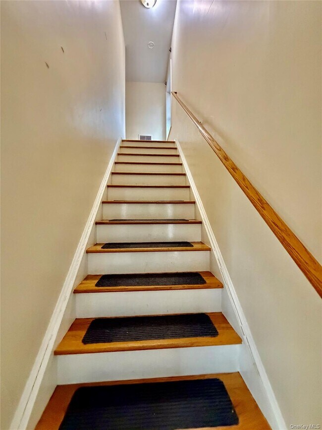 Building Photo - 440 Highland Ave