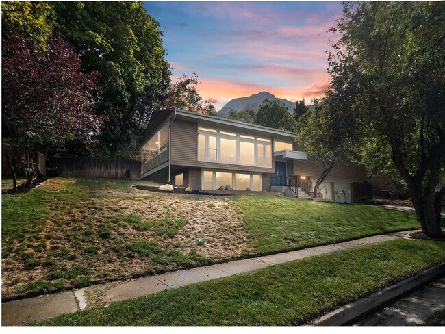 Building Photo - Olympus Cove Home Tucked In to the Benches! Near Park, Schools, Hiking and Skiing!