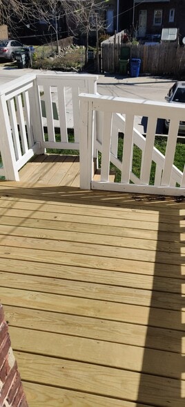 Porch - 2321 Eutaw Pl