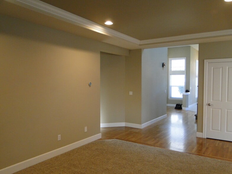 Building Photo - 2111 29th Avenue Ct SW