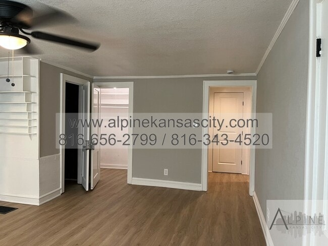 Building Photo - 5647 Euclid Ave