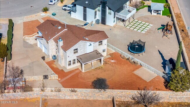 Building Photo - 4572 Loma Linda Cir