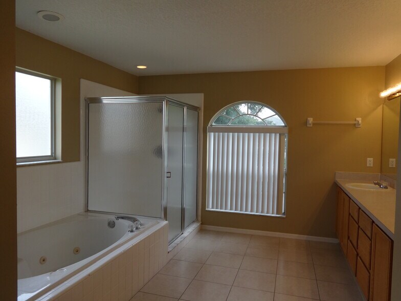 Building Photo - 1268 Foxforrest Cir