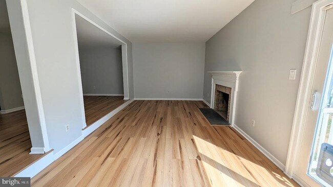 Building Photo - 18610 Phoebe Way