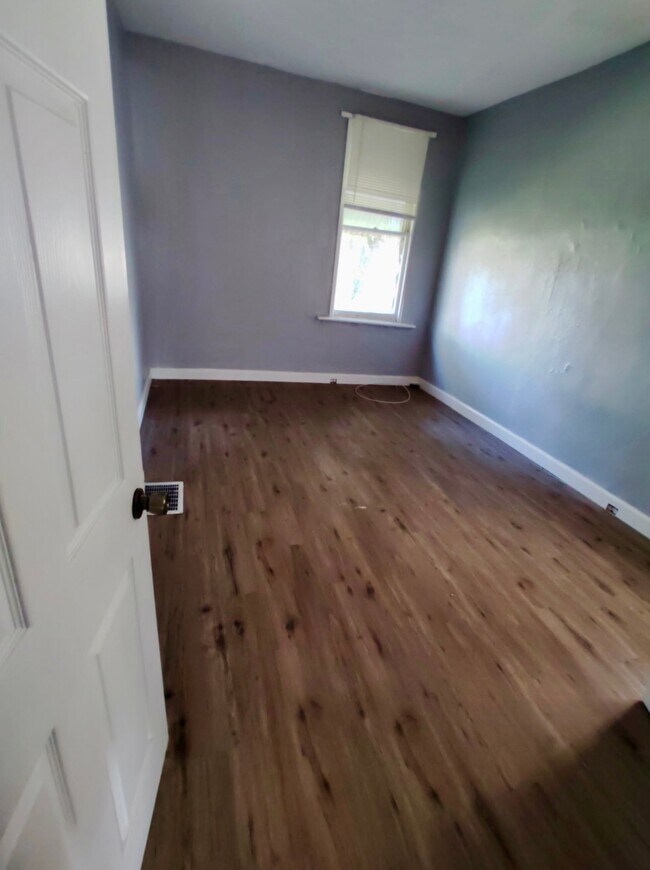 Building Photo - 4021 Green Lea Pl