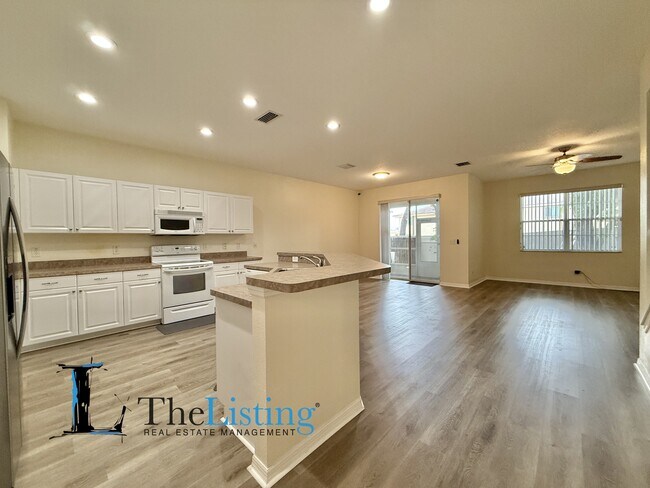 Building Photo - 4052 Alan Dr