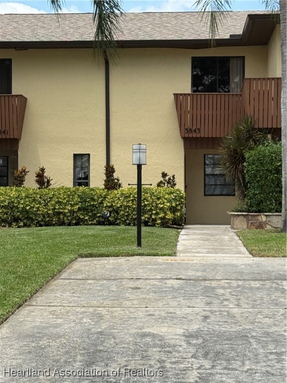 Primary Photo - 3843 Edgewater Dr