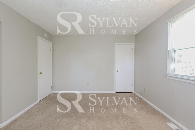 Building Photo - Fall in love with this 3BR, 2BA Home!