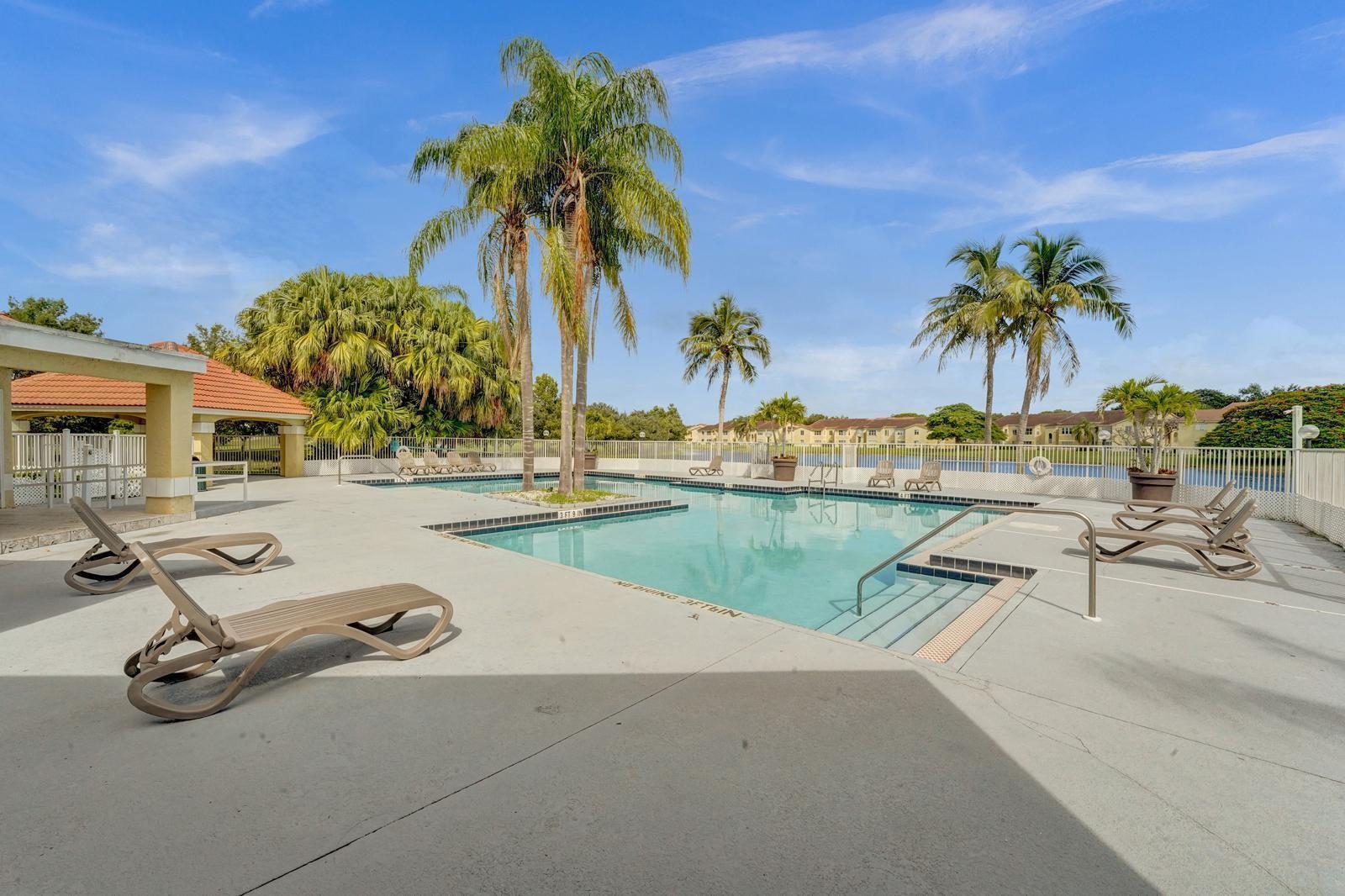 Building Photo - 12650 Vista Isles Dr