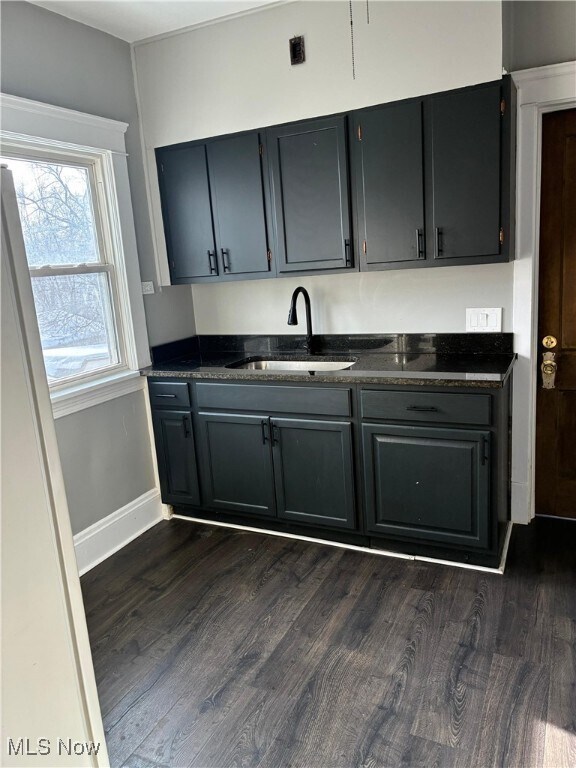 Building Photo - 3492 W 100th St