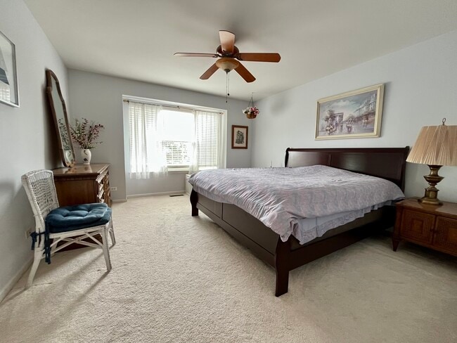 Building Photo - 3259 Cool Springs Ct