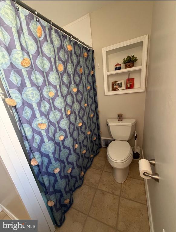 Building Photo - 131 E Ormond Ave