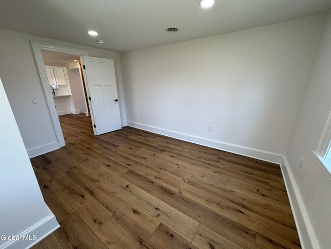 Building Photo - 675 Mac Elroy Rd