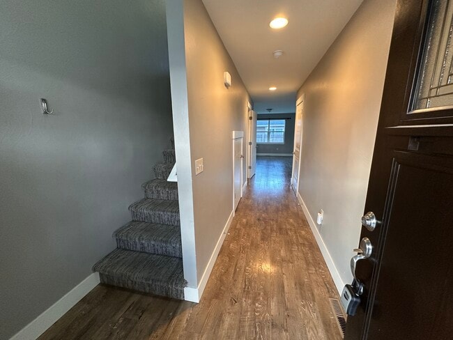 Building Photo - 250 Andesite Ave