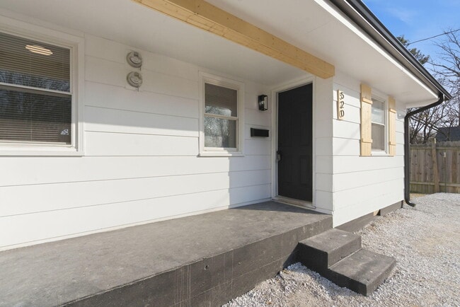 Building Photo - 520 N Park Ave