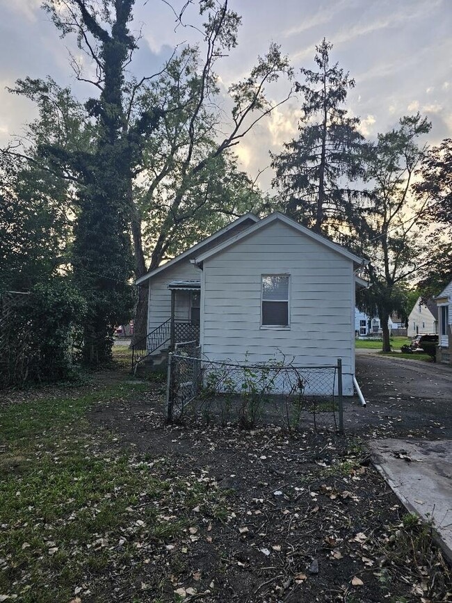Building Photo - 20426 Salem