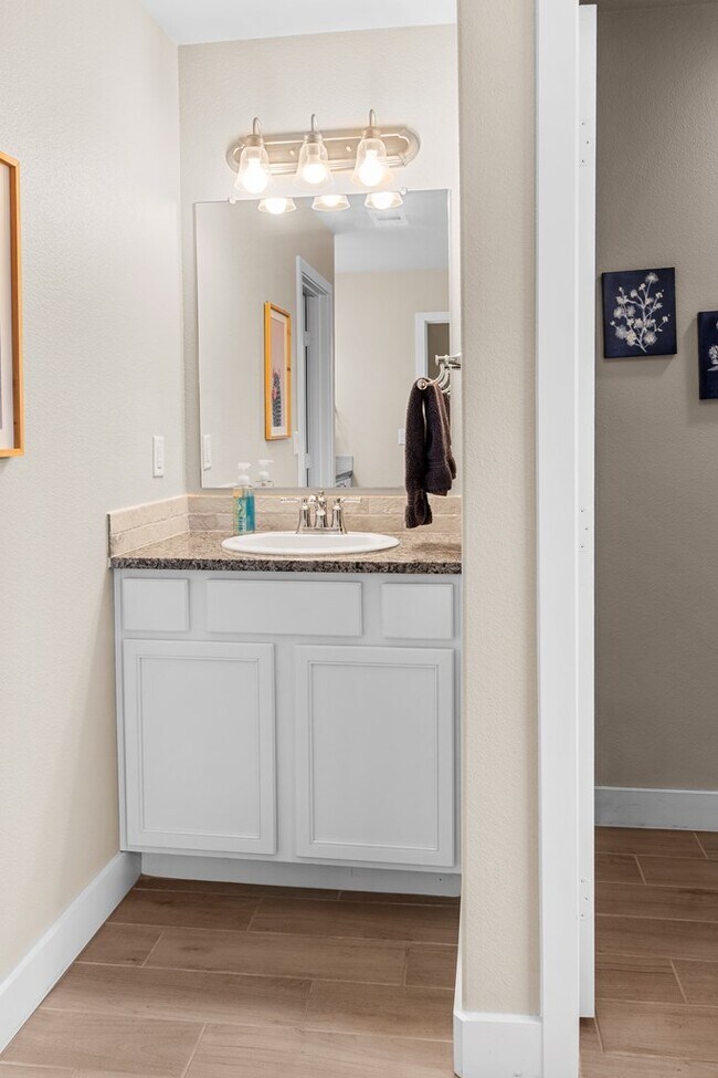 Building Photo - 1221 Big Easy St