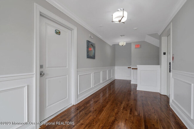 Building Photo - 308 Morris Ave