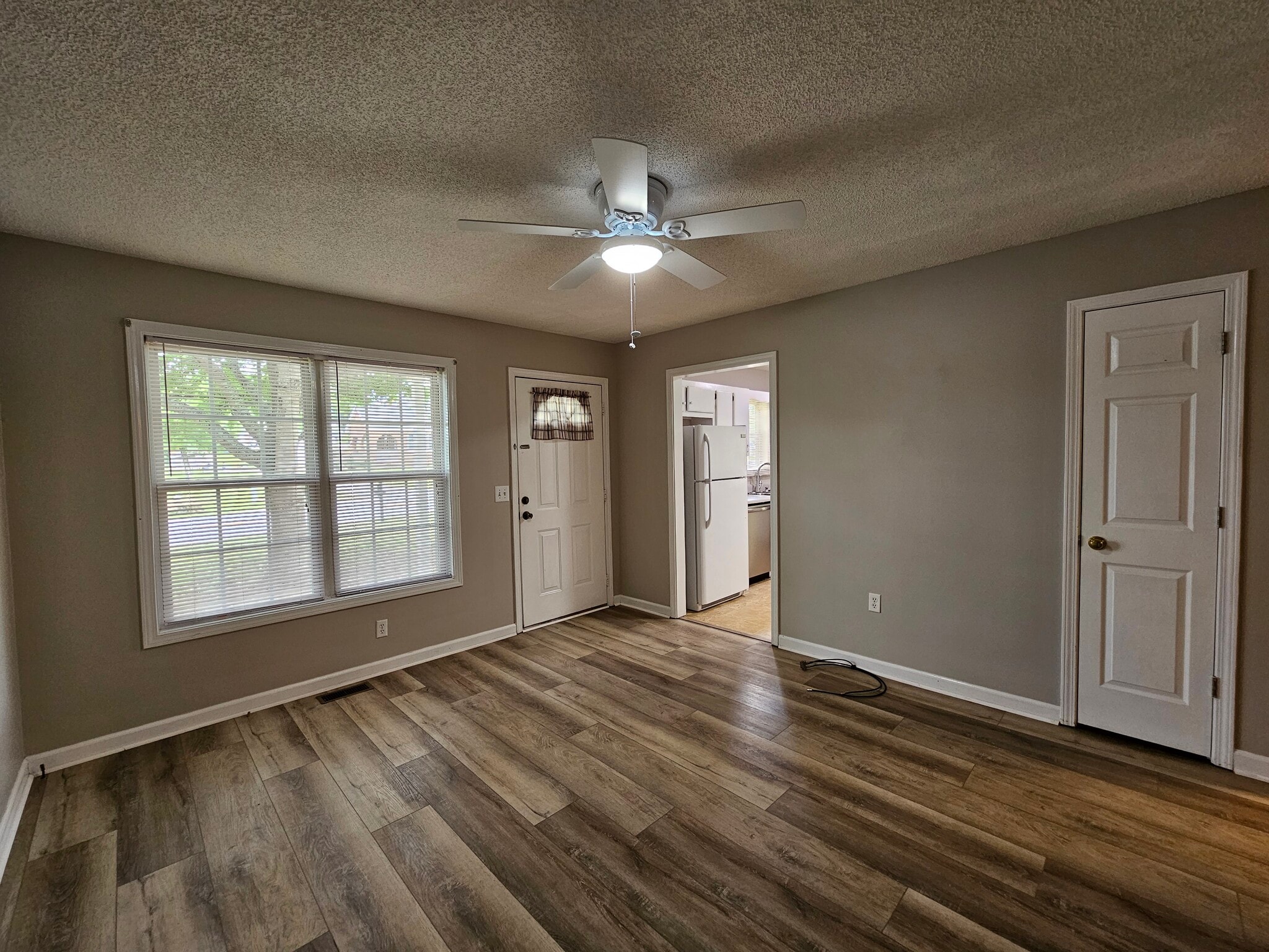 Living Room - 305 Pope Field Rd #A