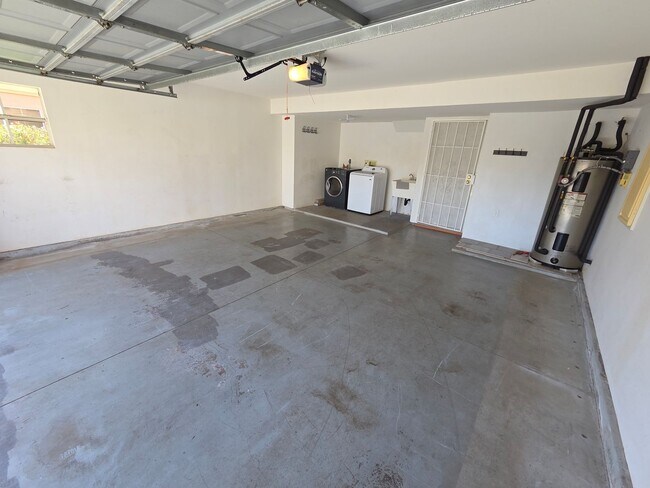 Building Photo - Spacious 2-Bedroom Home with loft in Tropics at Waikele with 2 car Garage