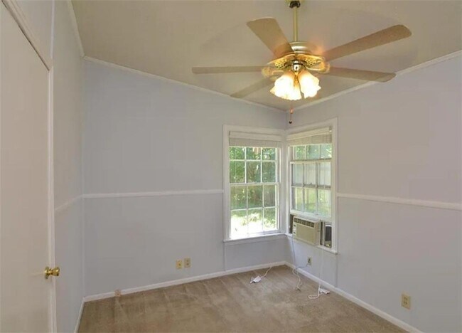 Building Photo - 5111 Woodrow Ave