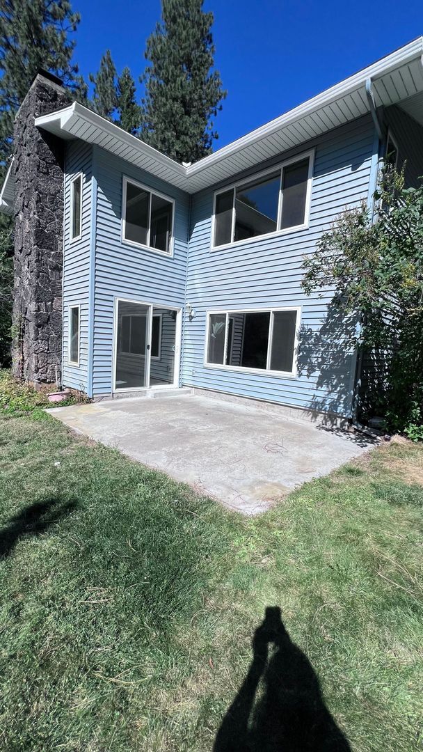 Building Photo - Peaceful Country Setting – Beautiful 5-Bed...