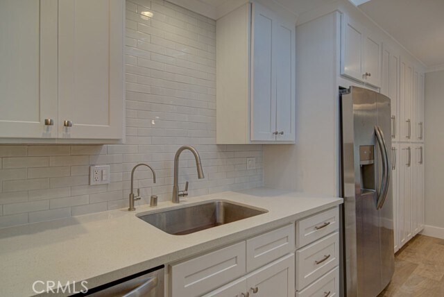 Building Photo - 2176 Via Puerta