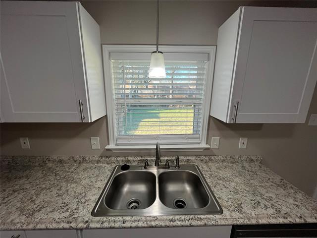 Building Photo - 525 Oxford Park