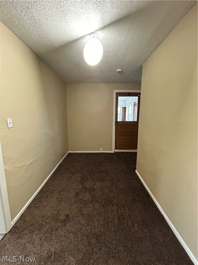 Building Photo - 3448 E 69th St