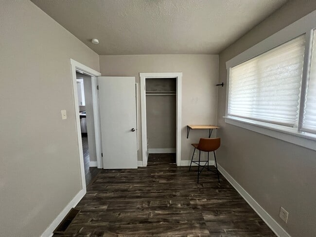 Building Photo - Newly Remodeled House in West Valley for Rent