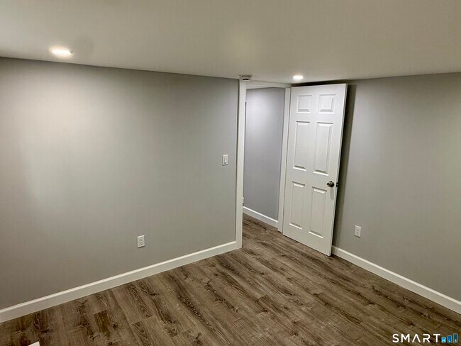 Building Photo - 78 McKinley Ave