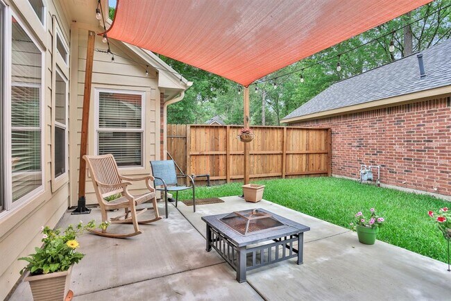 Building Photo - 7 Cypress Bayou Ct