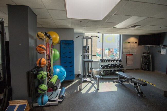 Building Photo - 910 S Michigan Ave