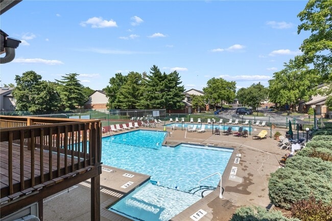 Building Photo - 1707 Thorny Briar Dr
