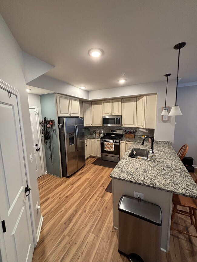 Building Photo - 25291 Gray Poplar Terrace