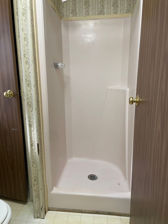 Building Photo - 2 BED, 2 BATH MOBILE HOME