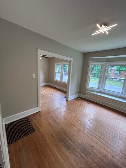 Dining Room - 2415 Lindbergh Dr