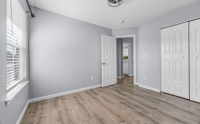 Building Photo - Gorgeous First-Time Rental in Popular Courthouse Estates! A Pet-Friendly Home, Fenced Yard, All A...