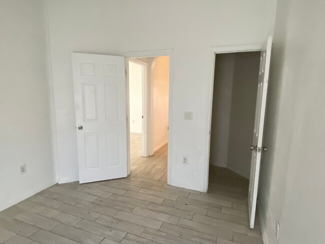 Building Photo - Home for rent