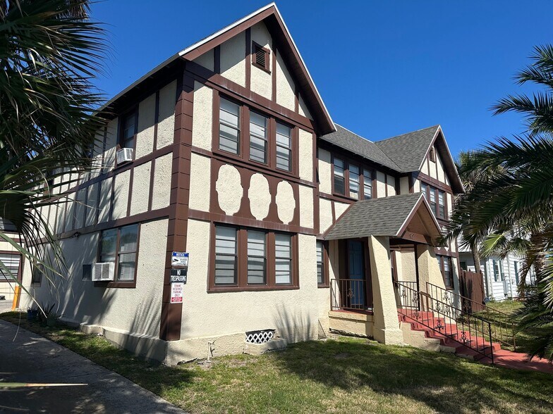Building Photo - 919 N Grandview Ave