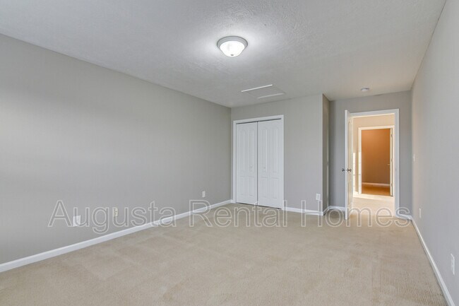 Building Photo - 733 Keyes Dr