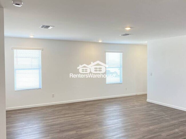 Building Photo - 4bed 2bath NEW build - Great layout w/ Gor...