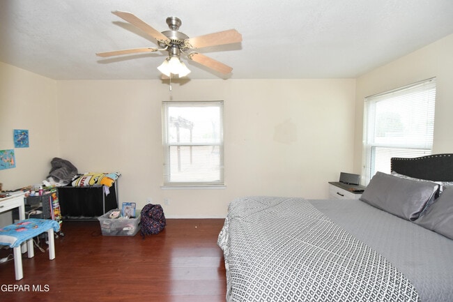 Building Photo - 6189 Night Fall Pl