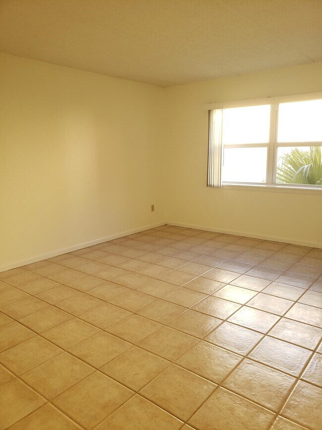 209 W Miracle Strip Pkwy 209 W Miracle Strip Pkwy Mary Esther FL