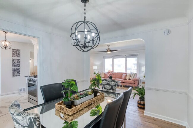 Building Photo - 16904 Invermere Ave