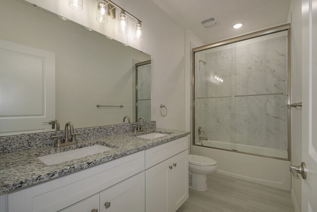 Building Photo - 435 Cierra Oaks Cir